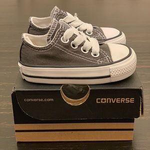 New in Box Converse All Star baby 2